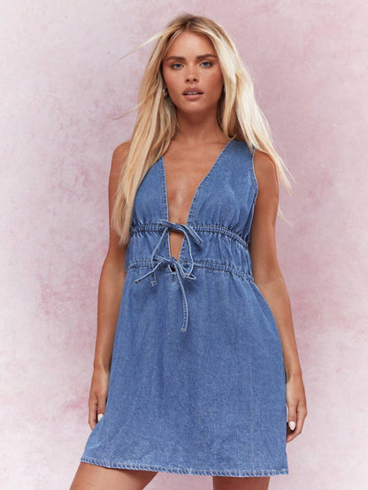 Vestido Jean Cuello Abierto detalle de Lazo